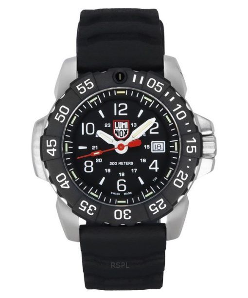 Montre pour homme Luminox Navy Seal RSC avec bracelet en caoutchouc et cadran noir à quartz XS.3251.CB 200M