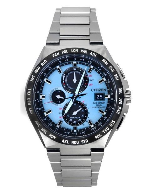 Montre pour homme Citizen Eco-Drive GMT avec chronographe radiocommandé en titane avec cadran bleu clair AT8238-84M 100M